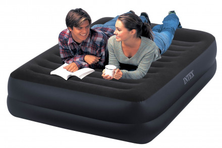 Двуспальная надувная кровать Intex 64424 Pillow Rest Raised Bed с встроенным электрическим наосом
