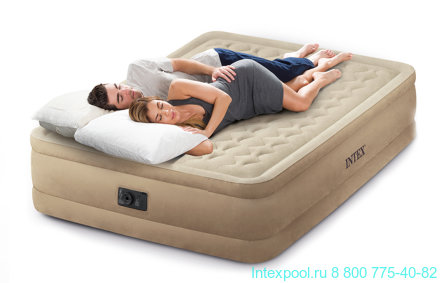 Двуспальная надувная кровать Intex 64458 Ultra Plush Bed с встроенным насосом